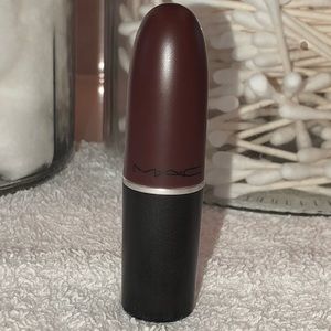 Authentic MAC lipstick in Antique Velvet!